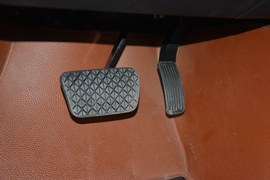 2015款奔腾X80