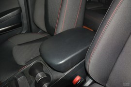 2015款奔腾X80