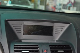 2015款奔腾X80