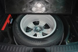2015款奔腾X80