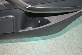 2015款奔腾X80