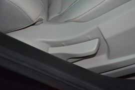 2015款奔腾X80