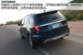 2016款福特探险者试驾