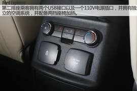 2016款福特探险者试驾