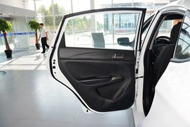 2016款海马M3