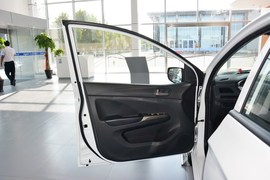2016款海马M3
