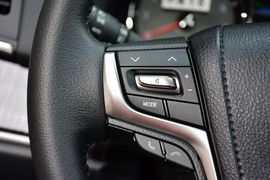 2016款丰田皇冠2.0T时尚版