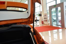 2015款福特福克斯两厢1.5L