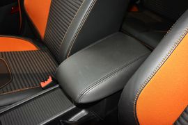 2015款福特福克斯两厢1.5L
