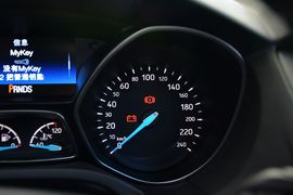 2015款福特福克斯两厢1.5L