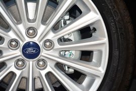 2015款福特福克斯两厢1.5L