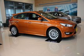 2015款福特福克斯两厢1.5L