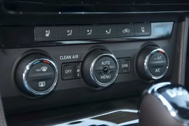2016款斯柯达全新速派TSI380旗舰型