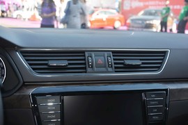 2016款斯柯达全新速派TSI380旗舰型