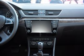 2016款斯柯达全新速派TSI380旗舰型