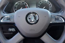 2016款斯柯达全新速派TSI380旗舰型