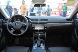 2016款斯柯达全新速派TSI380旗舰型