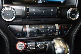 2015款福特Mustang