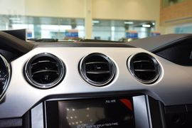 2015款福特Mustang