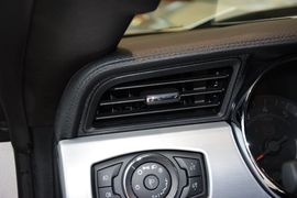 2015款福特Mustang
