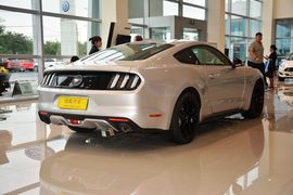 2015款福特Mustang