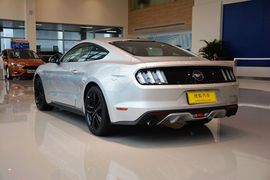 2015款福特Mustang