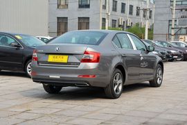 2016款斯柯达明锐1.6L手动智行版