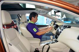 2015款日产楼兰2.5