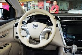 2015款日产楼兰2.5