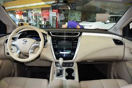 2015款日产楼兰2.5