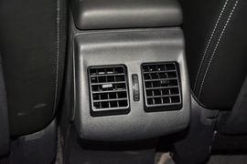 2015款雷诺风朗2.0L时尚版