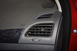 2015款雷诺风朗2.0L时尚版