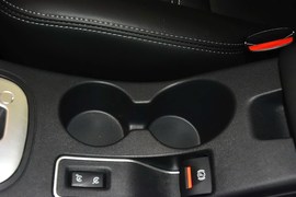 2015款雷诺风朗2.0L时尚版