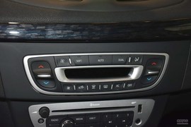 2015款雷诺风朗2.0L时尚版