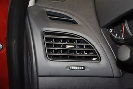 2015款雷诺风朗2.0L时尚版