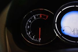 2015款雷诺风朗2.0L时尚版