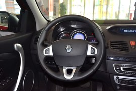 2015款雷诺风朗2.0L时尚版