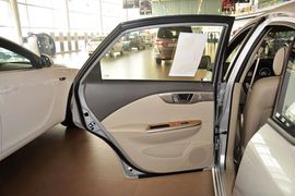 2015款别克凯越1.5L手动尊享型