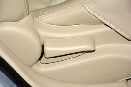 2015款别克凯越1.5L手动尊享型