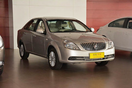 2015款别克凯越1.5L手动尊享型