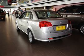 2015款别克凯越1.5L手动尊享型