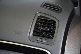 2015款别克君威1.6T领先技术型