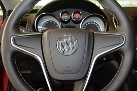 2015款别克君威1.6T领先技术型