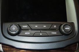 2013款别克全新君越2.4L