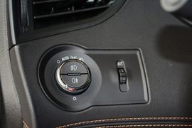 2013款别克全新君越2.4L
