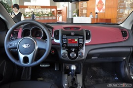 2010款起亚速迈1.6L