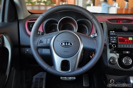 2010款起亚速迈1.6L