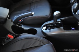 2010款起亚速迈1.6L