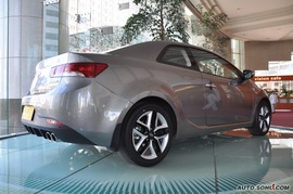 2010款起亚速迈1.6L