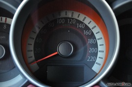 2010款起亚速迈1.6L